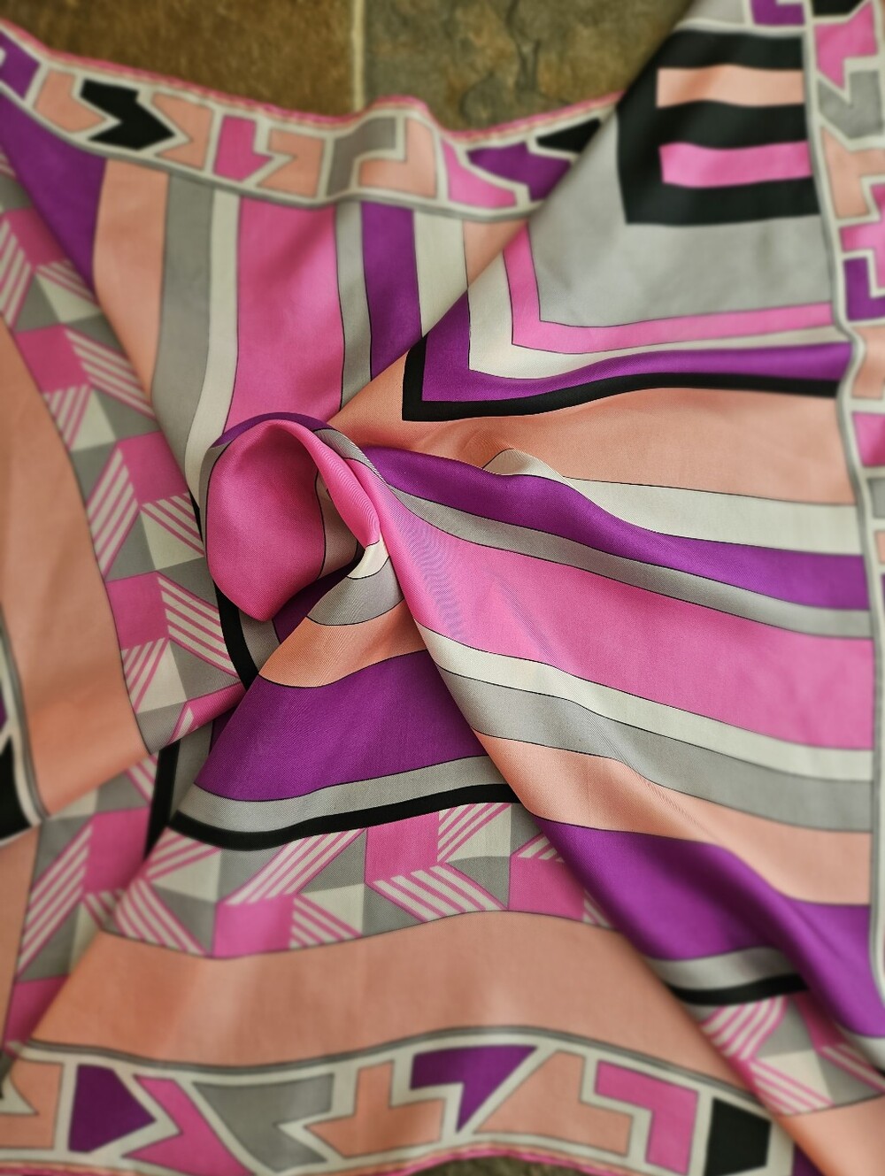 Vintage Geometric Patterned Satin Scarf - Picture 4 of 5